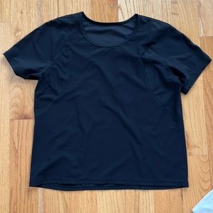 Black lululemon light weight tee size 4